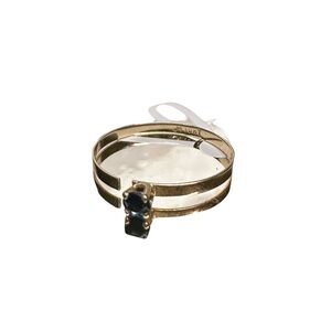 10kt GOLD dainty ring size 4 black stone